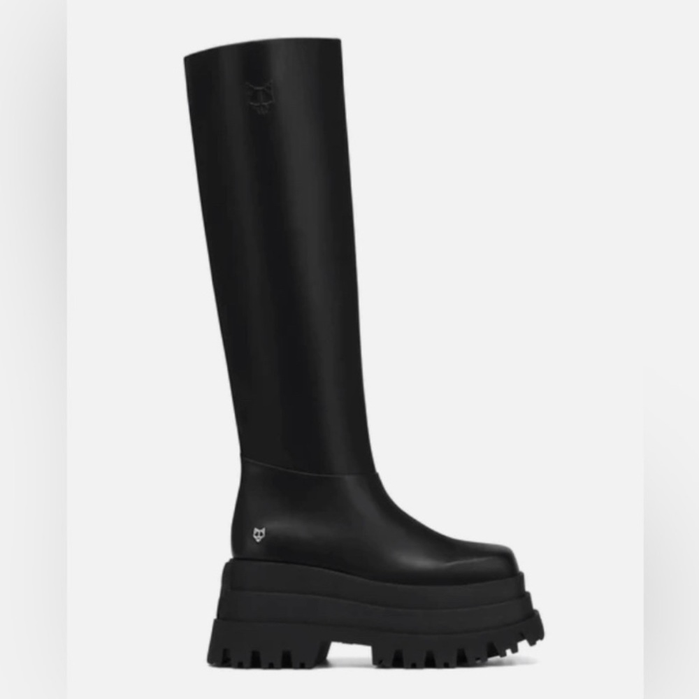 BRAND NEW Naked Wolfe Boots